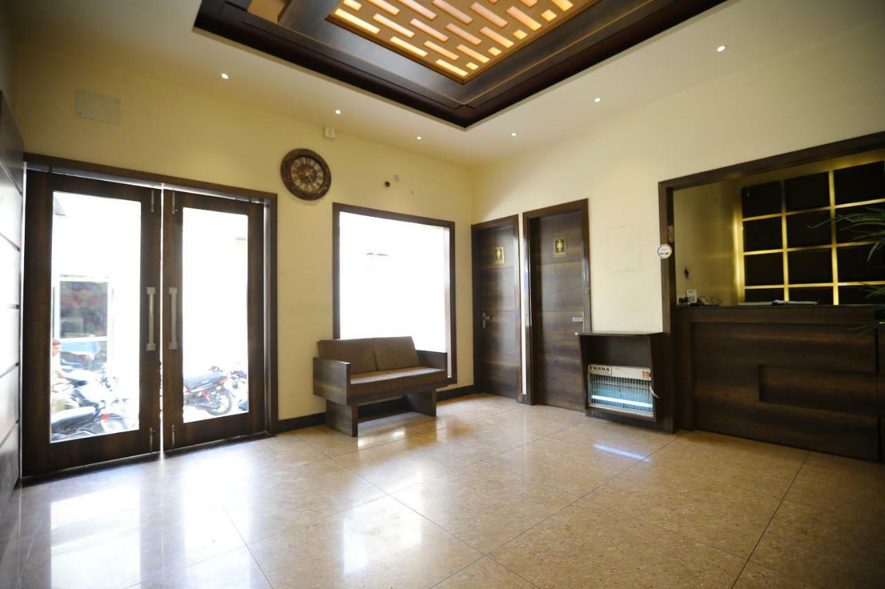Suratgarh Oyo 40791 Hotel Hot N Fast المظهر الخارجي الصورة